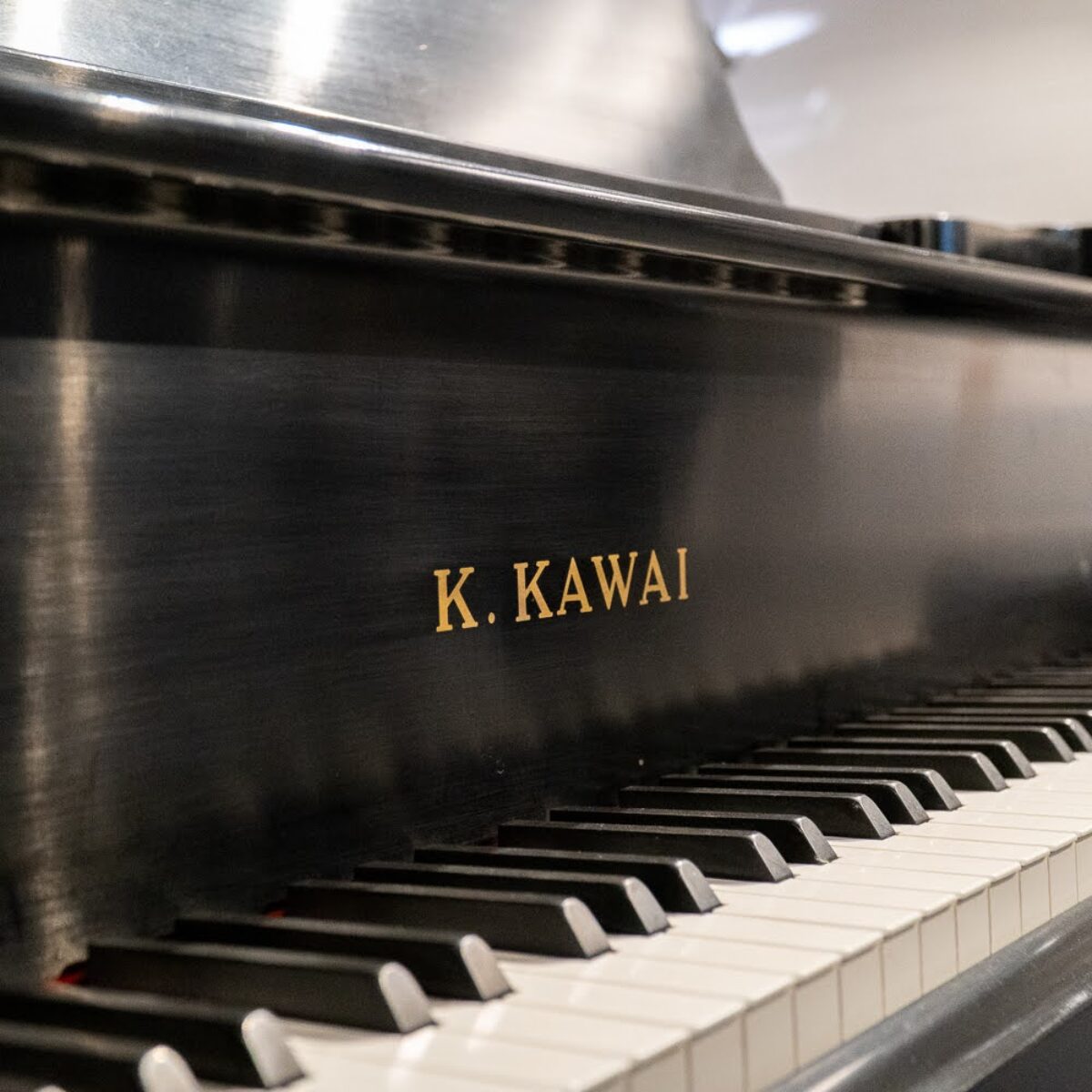 Kawai GS-70 Classic Japanese Semi-Concert Grand
