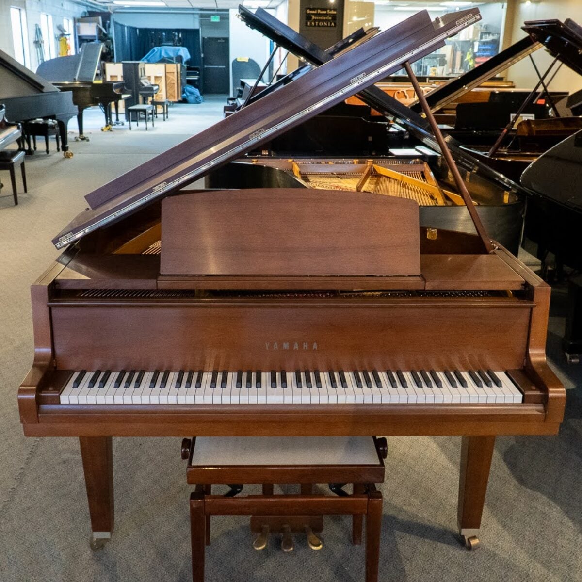 Yamaha GH1 Classic Baby Grand