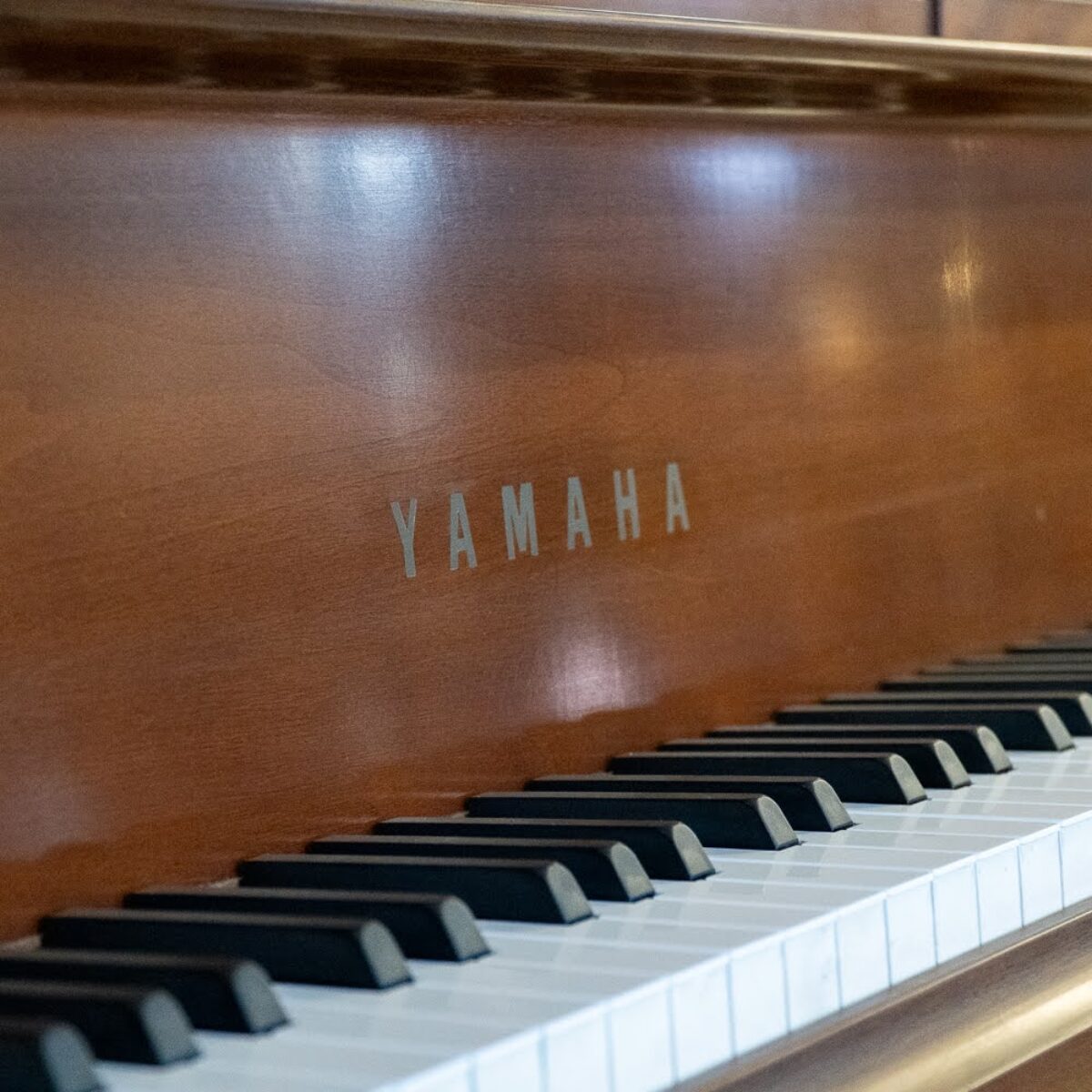Yamaha GH1 Classic Baby Grand