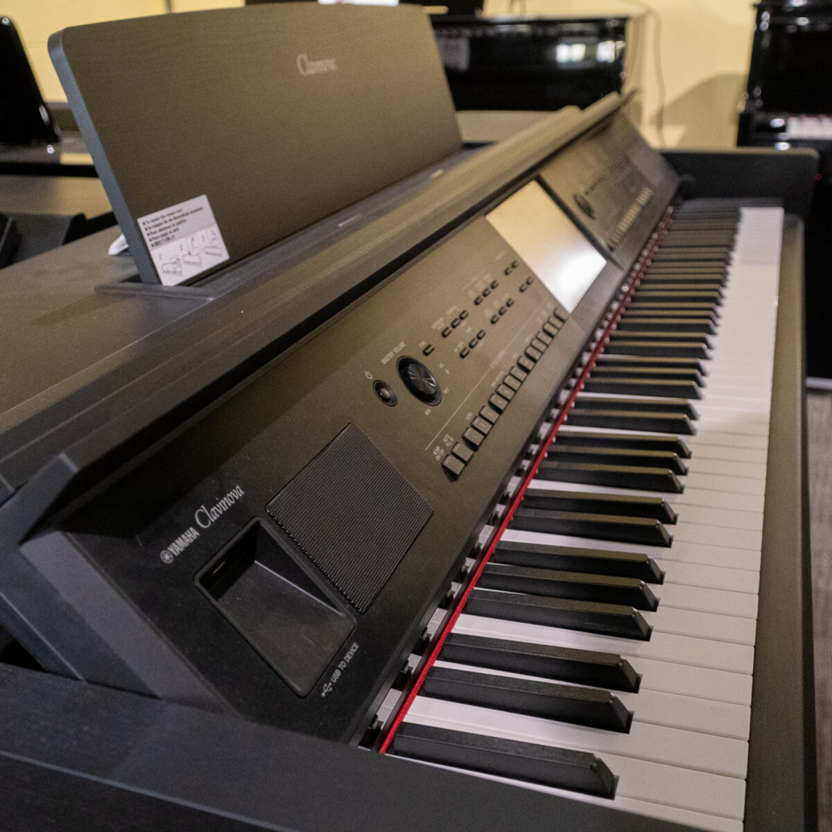 Yamaha CVP-809 Clavinova Digital Ensemble