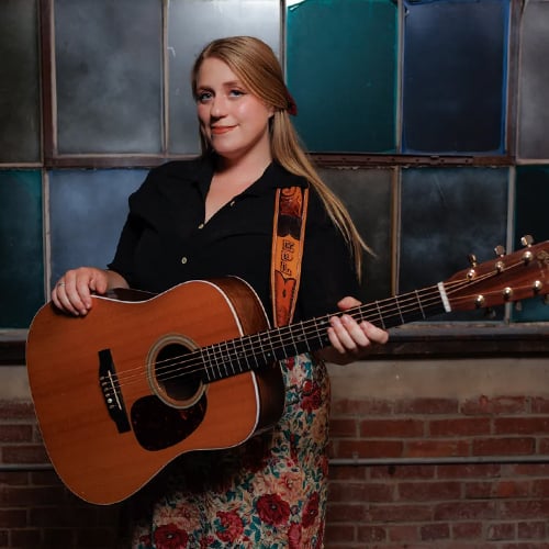 Erinn Peet-Lukes, Lead Vocals/Guitar for Thunder and Rain Erinn Peet-Lukes, Lead Vocals/Guitar for Thunder and Rain