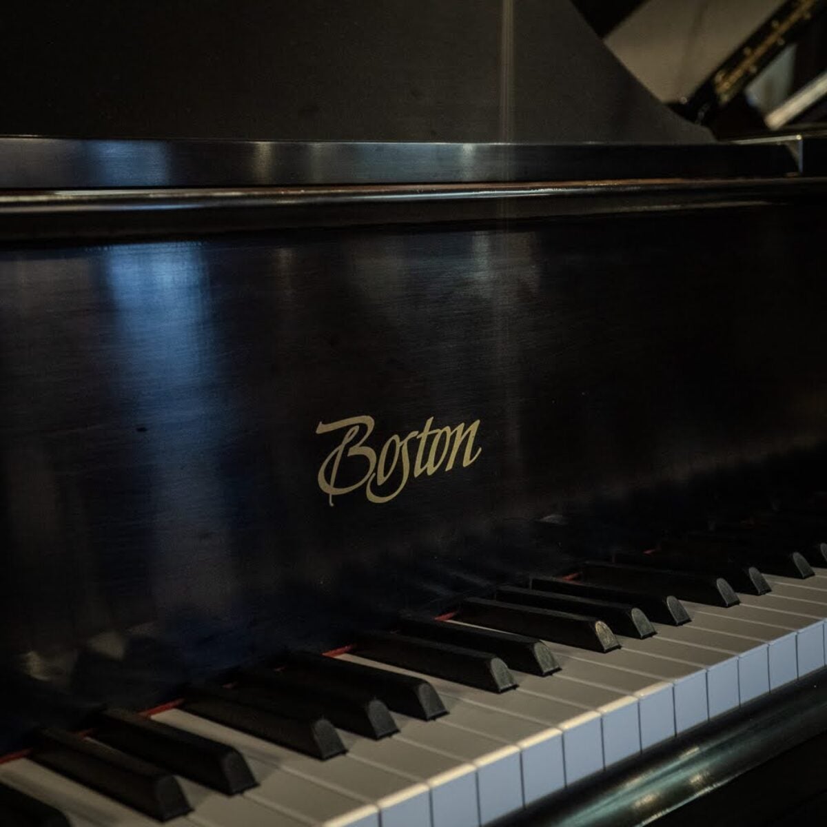 Boston GP-163 Conservatory Baby Grand