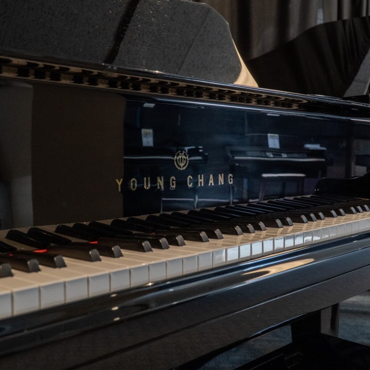 Young Chang TG-150 Baby Grand