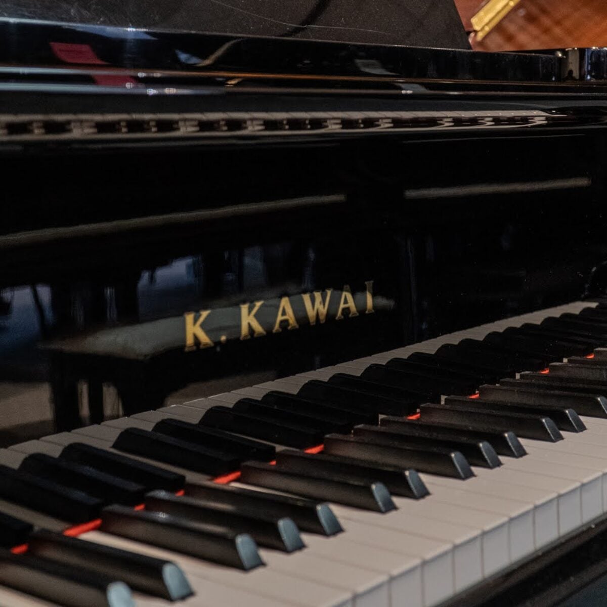 Kawai GM-10 Baby Grand Piano